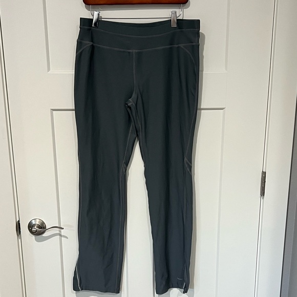 Nike Pants - NikeFit Dry Athletic Pants Sz L